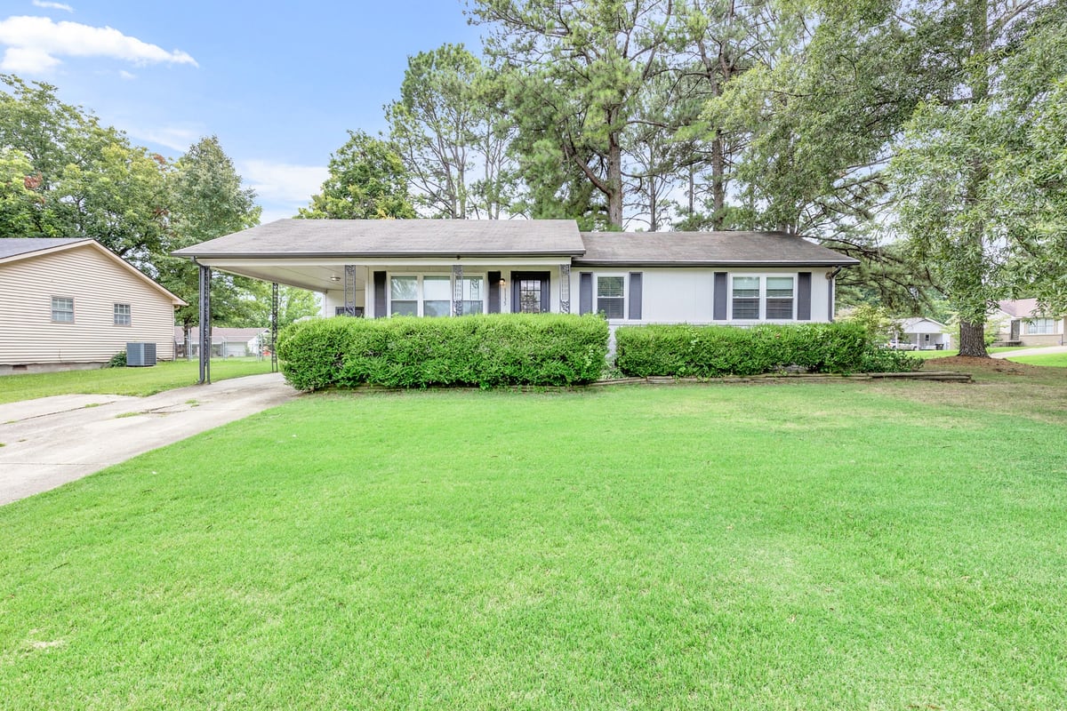Listing image 2 at Michael Place
