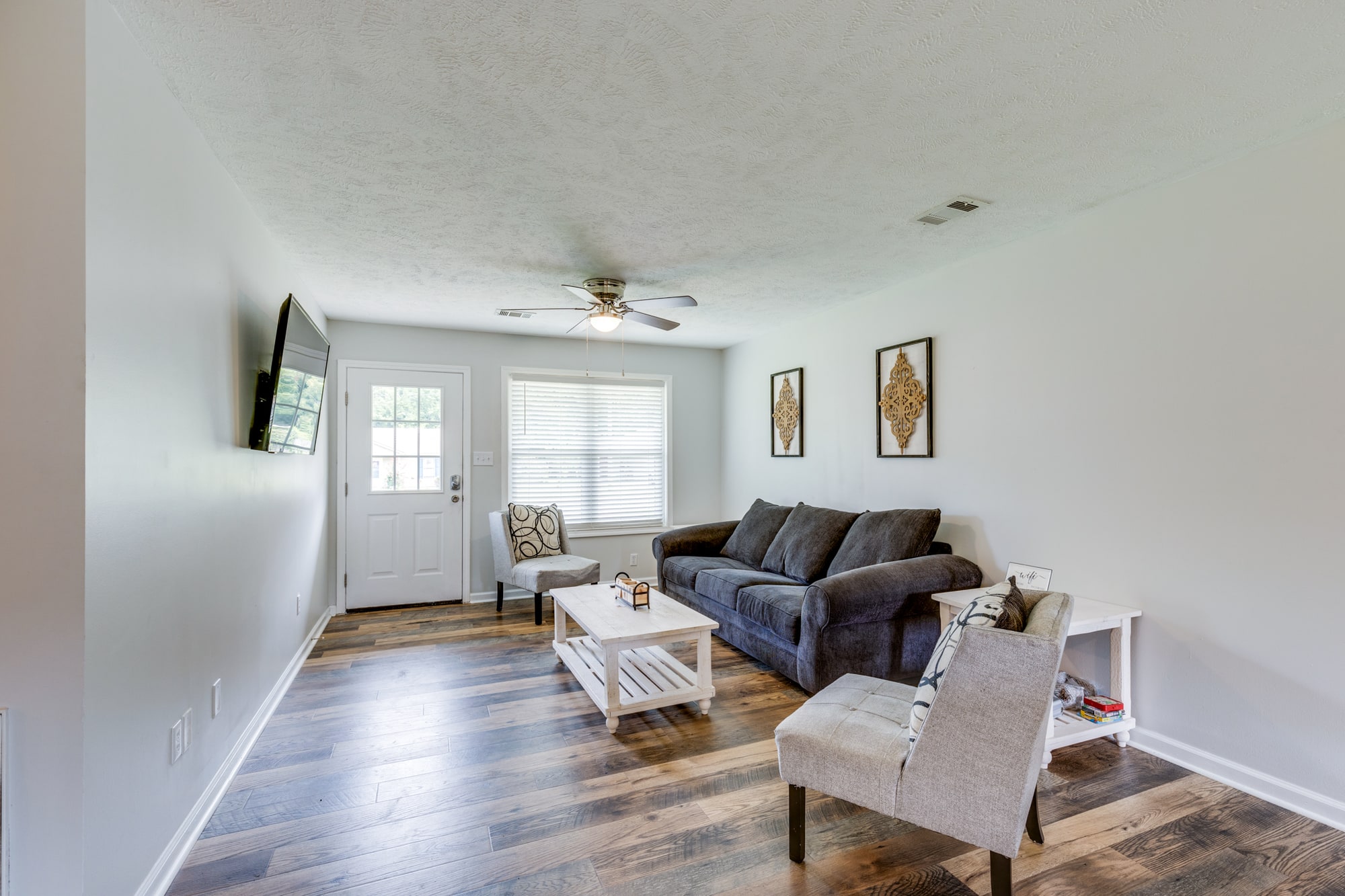 Listing image 4 at Village Place